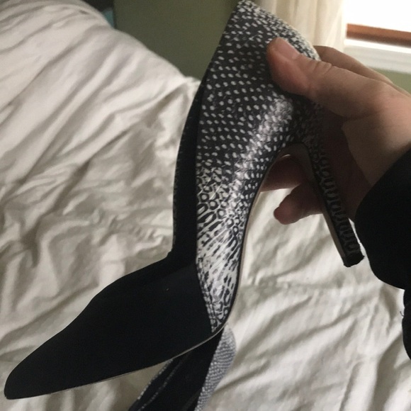 Aldo size seven black and white pumps. Adorable! - Picture 2 of 3